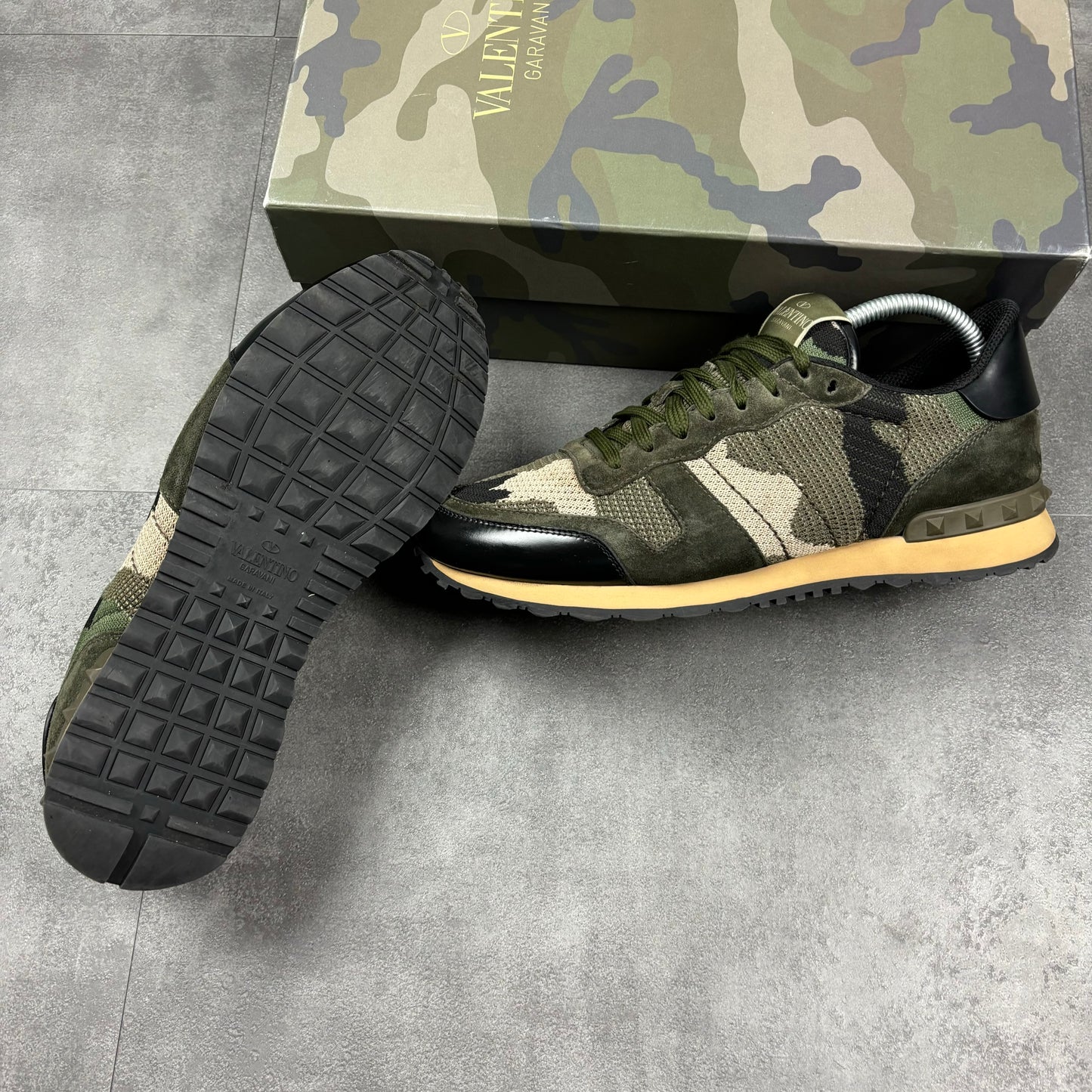 VALENTINO ROCKRUNNERS KHAKI (FITS 8/9)