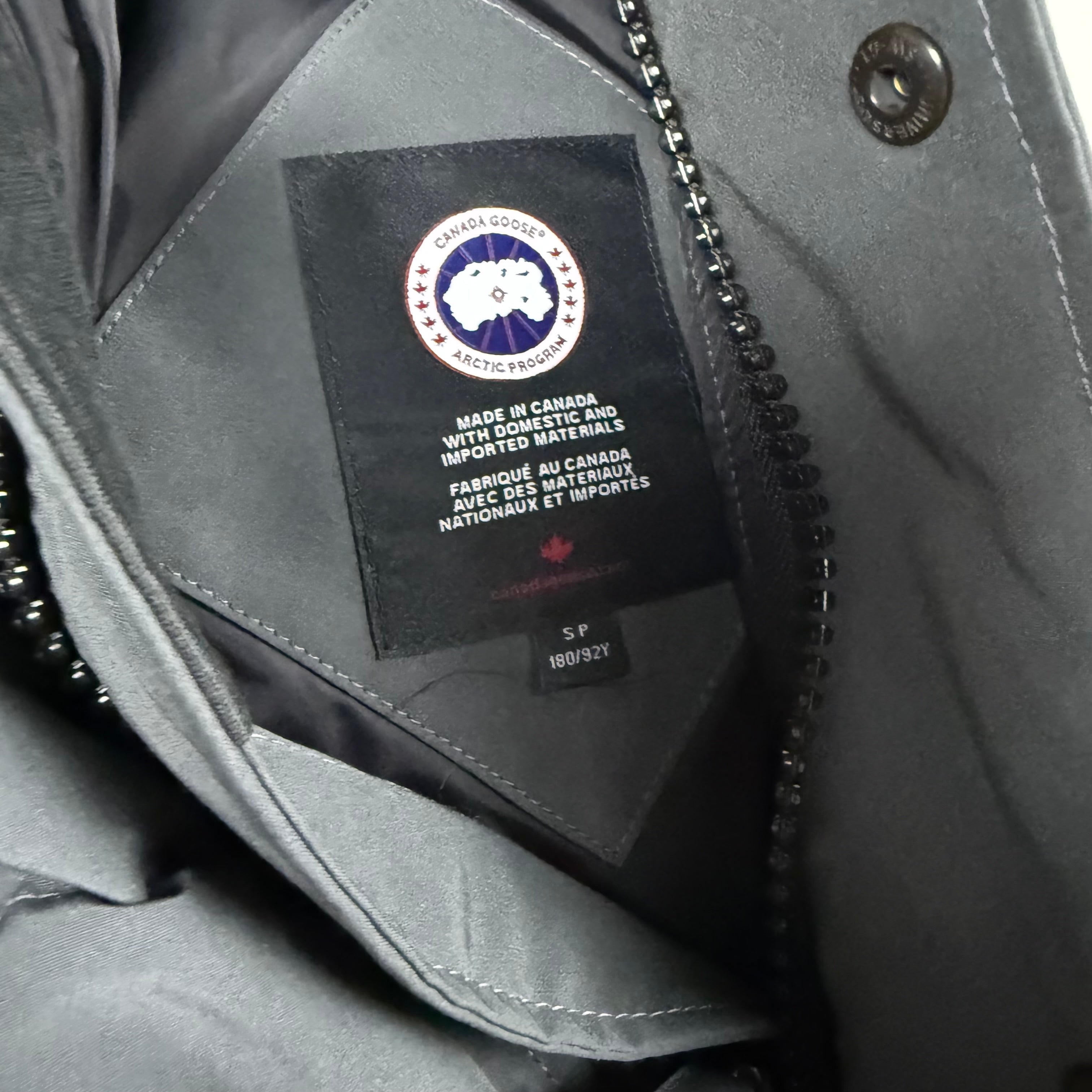 CANADA GOOSE CARSON PARKA GRAPHITE  - (S)