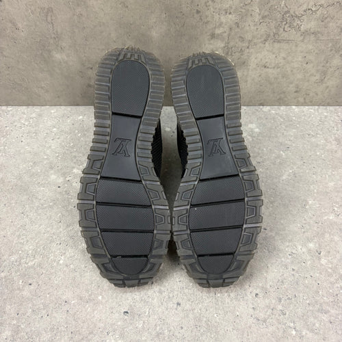 LOUIS VUITTON RUNAWAYS BLACK -  (EU41 / UK7)