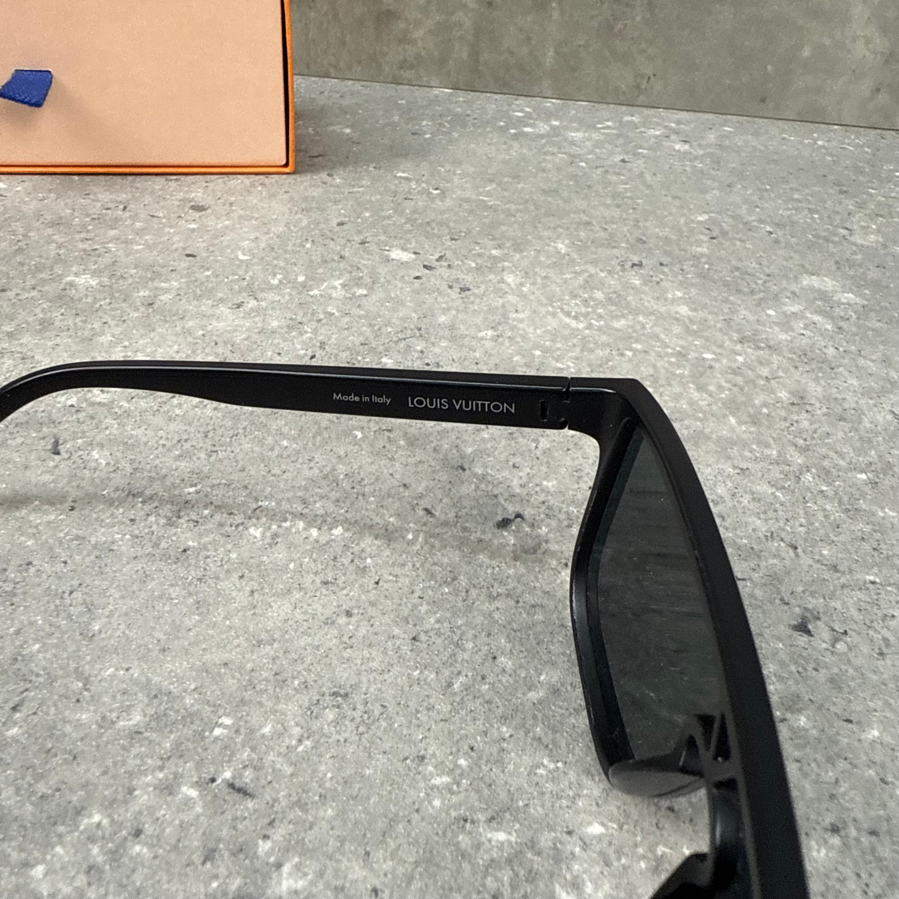 LOUIS VUITTON WAIMEA SUNGLASSES