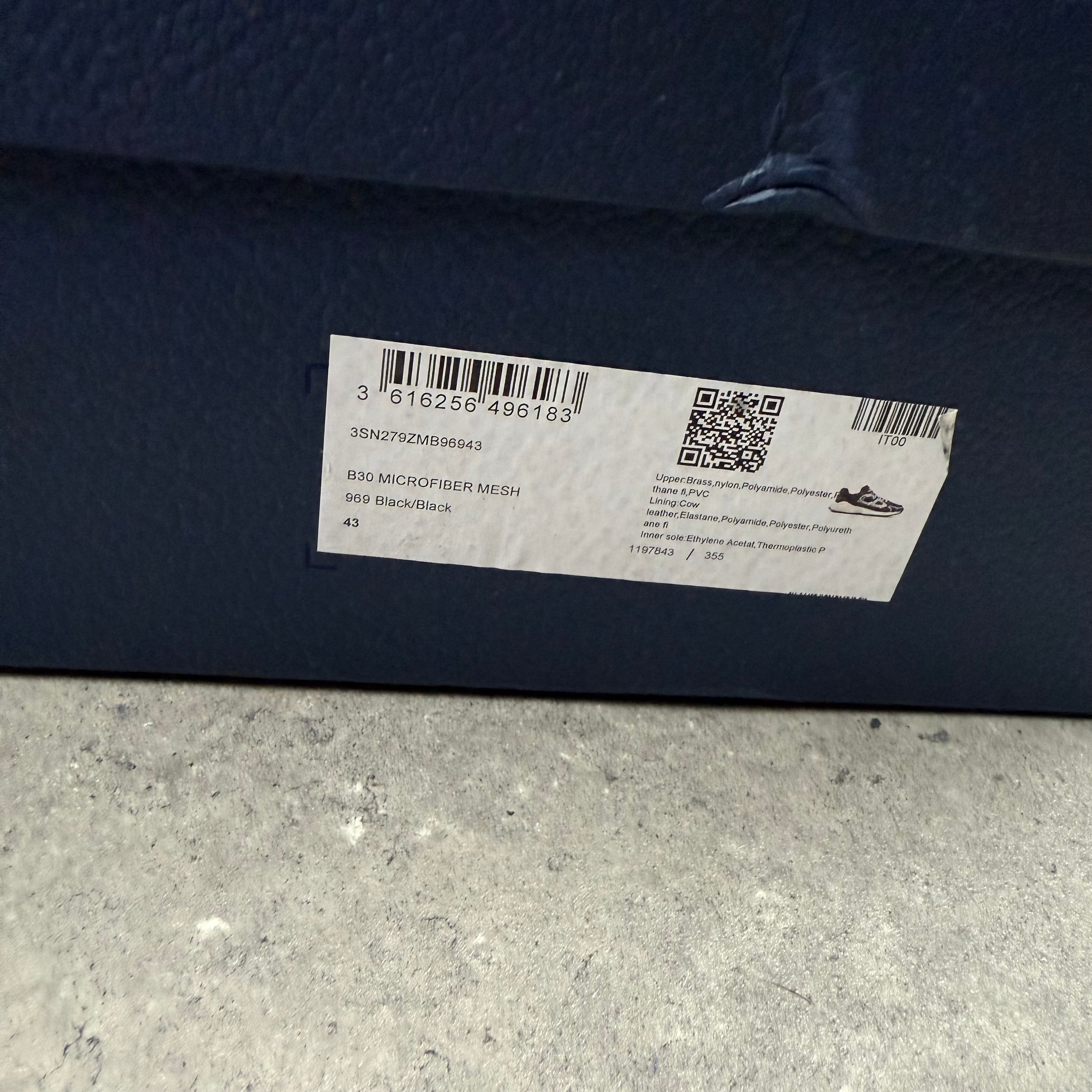 DIOR B30 BLACK/WHITE -  (EU43 / UK9)