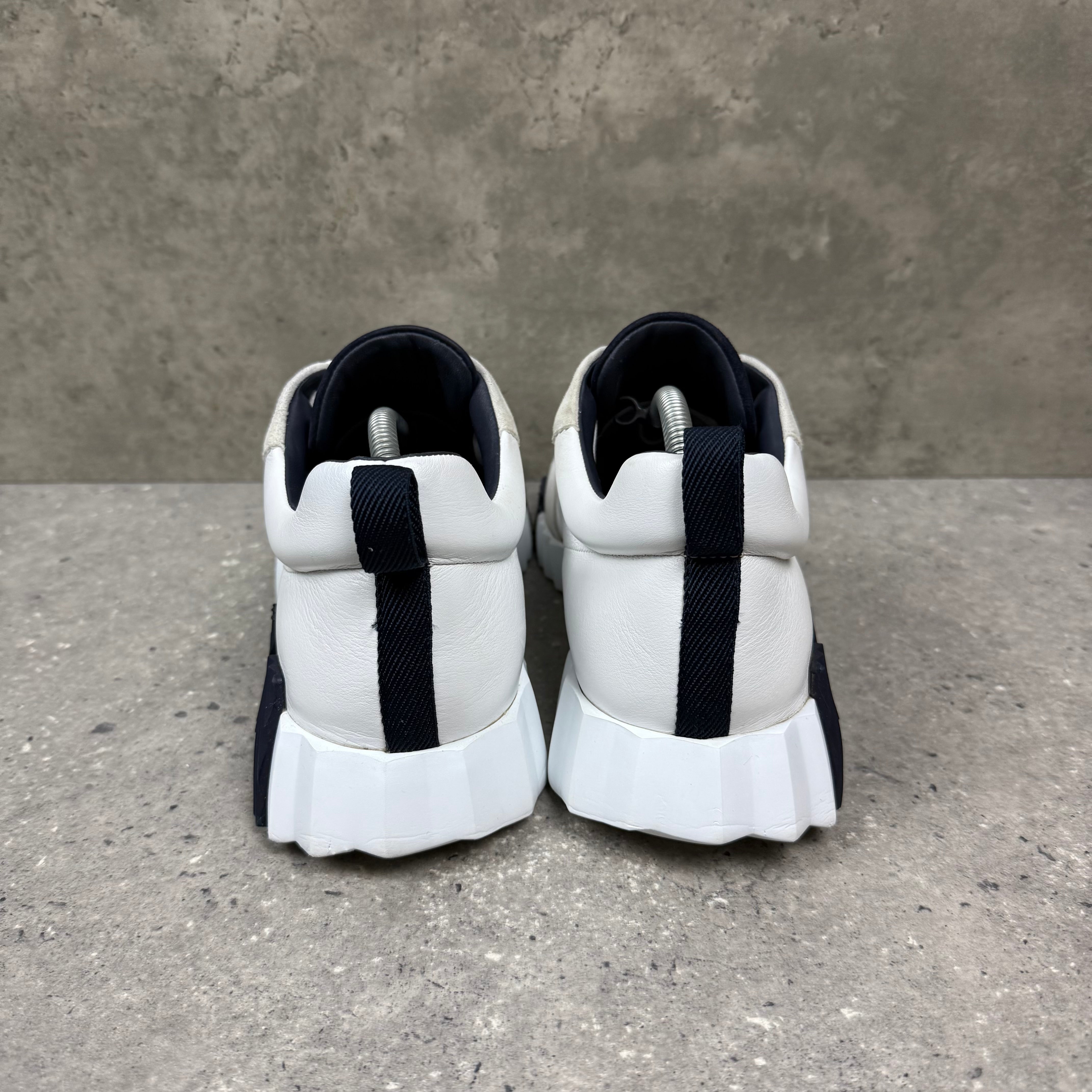 HERMES BOUNCING WHITE/BLACK - (EU43.5 / UK9.5)