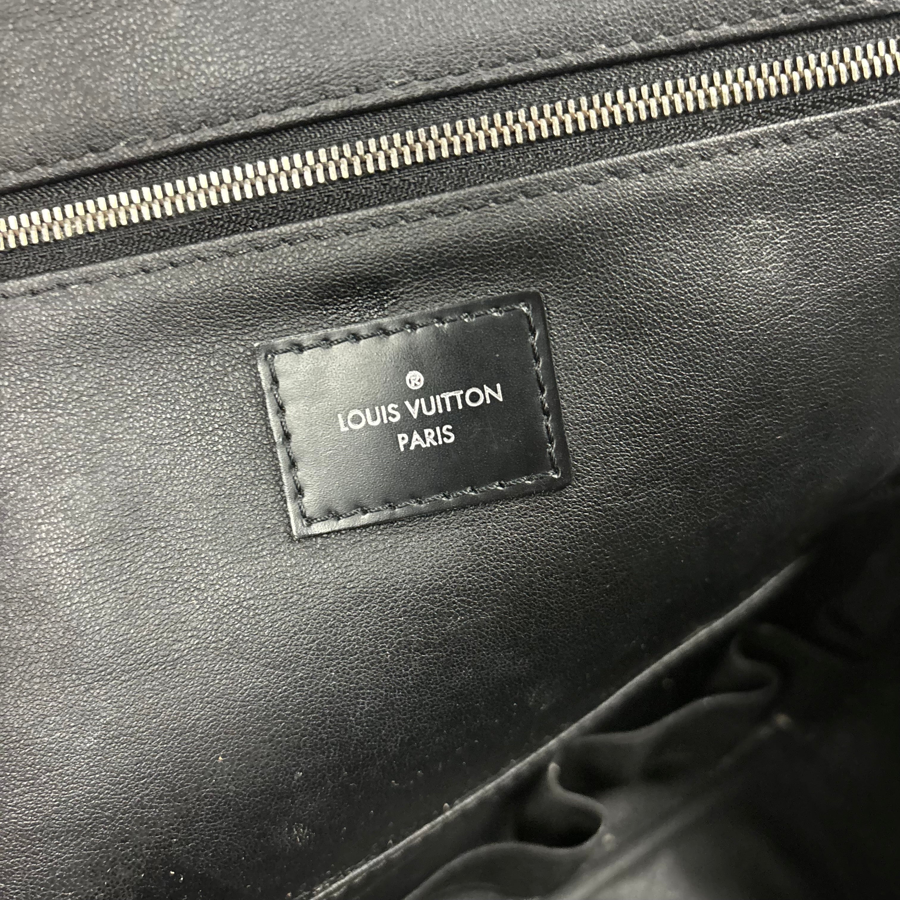 LOUIS VUITTON DAMIER WASH BAG