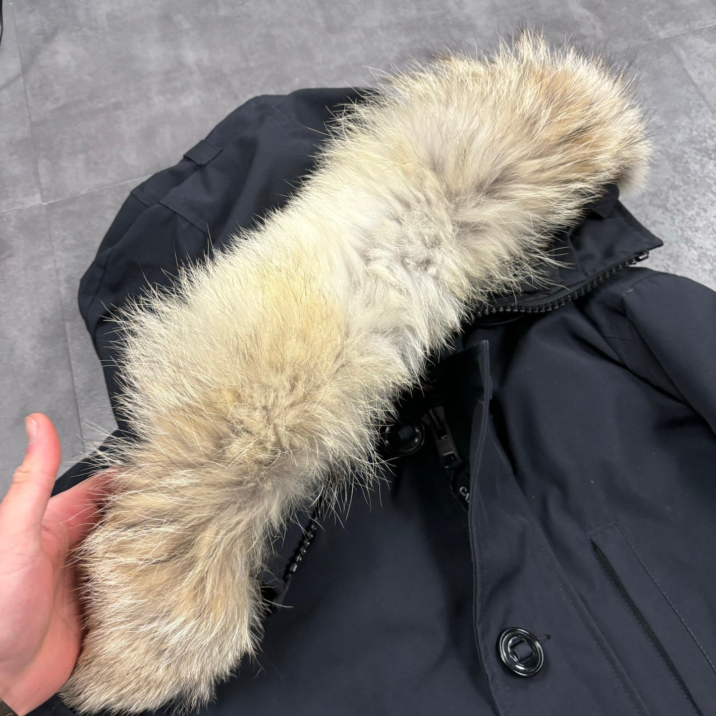 CANADA GOOSE CHATEAU PARKA - MEDIUM