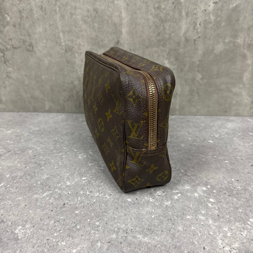 LOUIS VUITTON TOILETRY POUCH