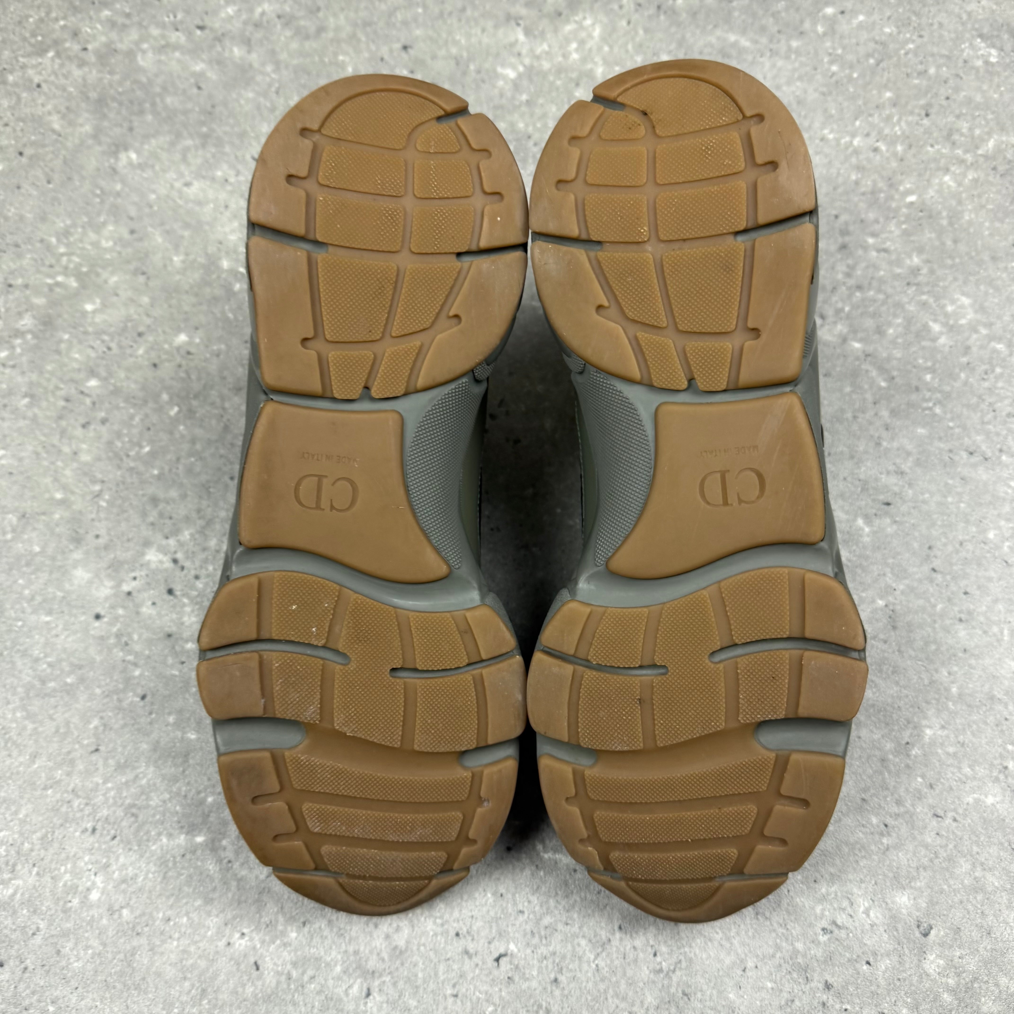 DIOR B22 KHAKI - (EU 43 / UK 9)