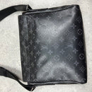 LOUIS VUITTON MESSENGER BAG