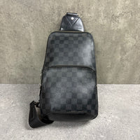 LOUIS VUITTON AVENUE SLING BAG