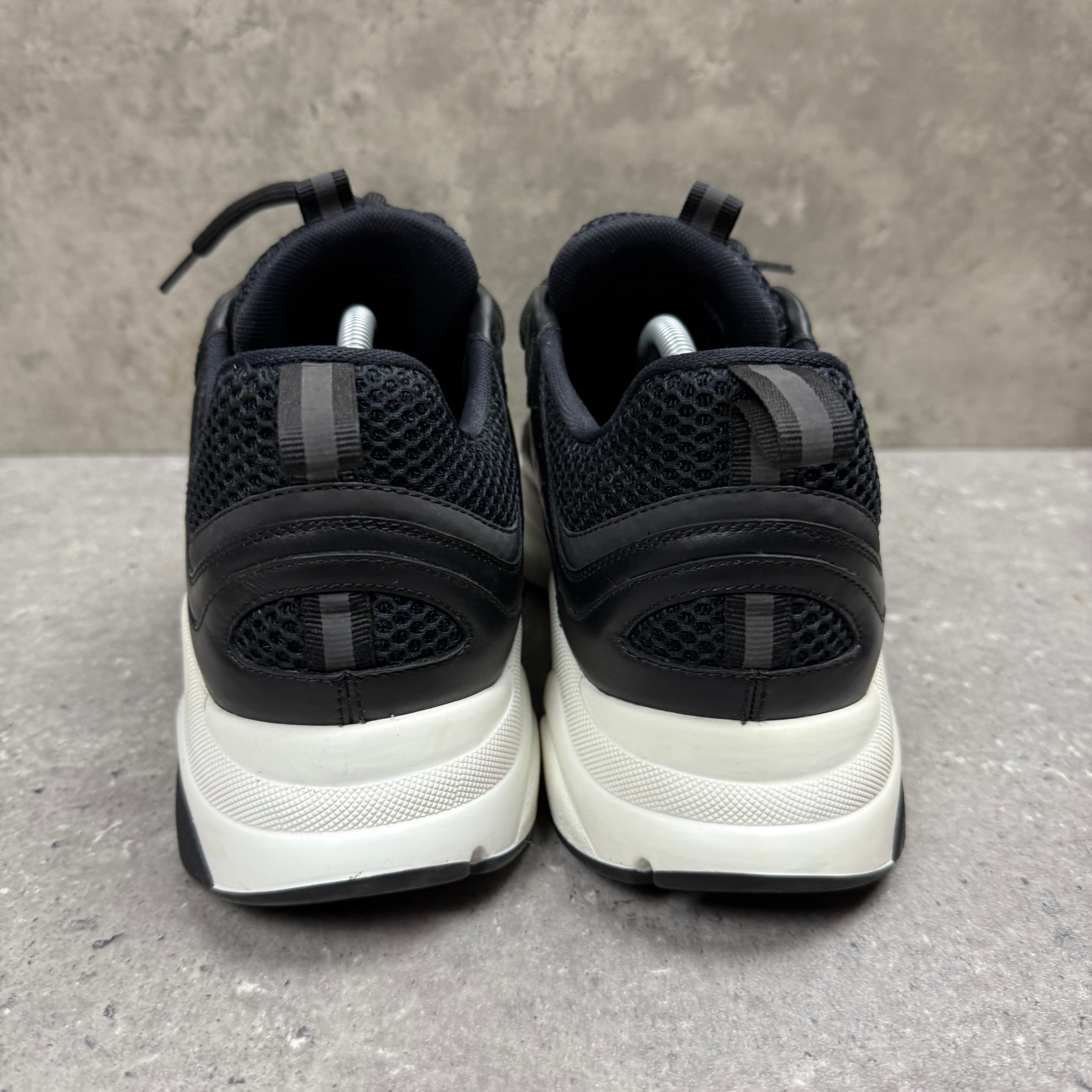 DIOR B22 BLACK - (EU44 / UK10)