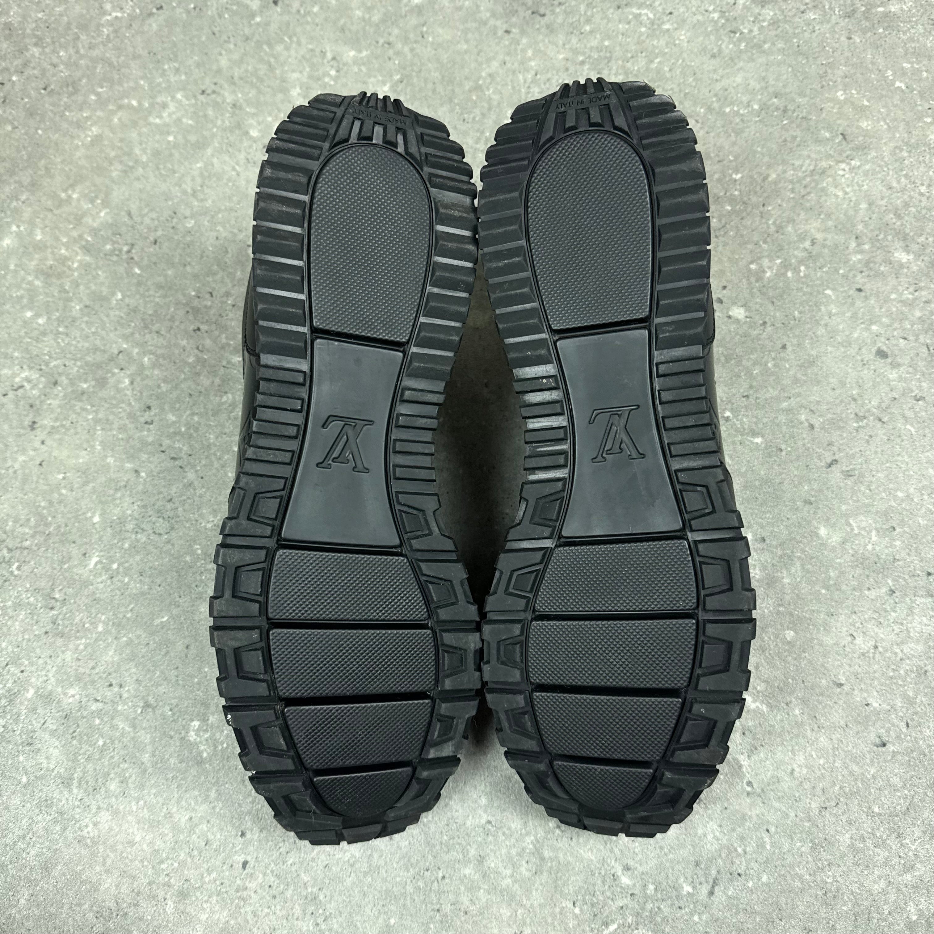 LOUIS VUITTON RUNAWAY BLACK - EU 44 (FITS UK 11)