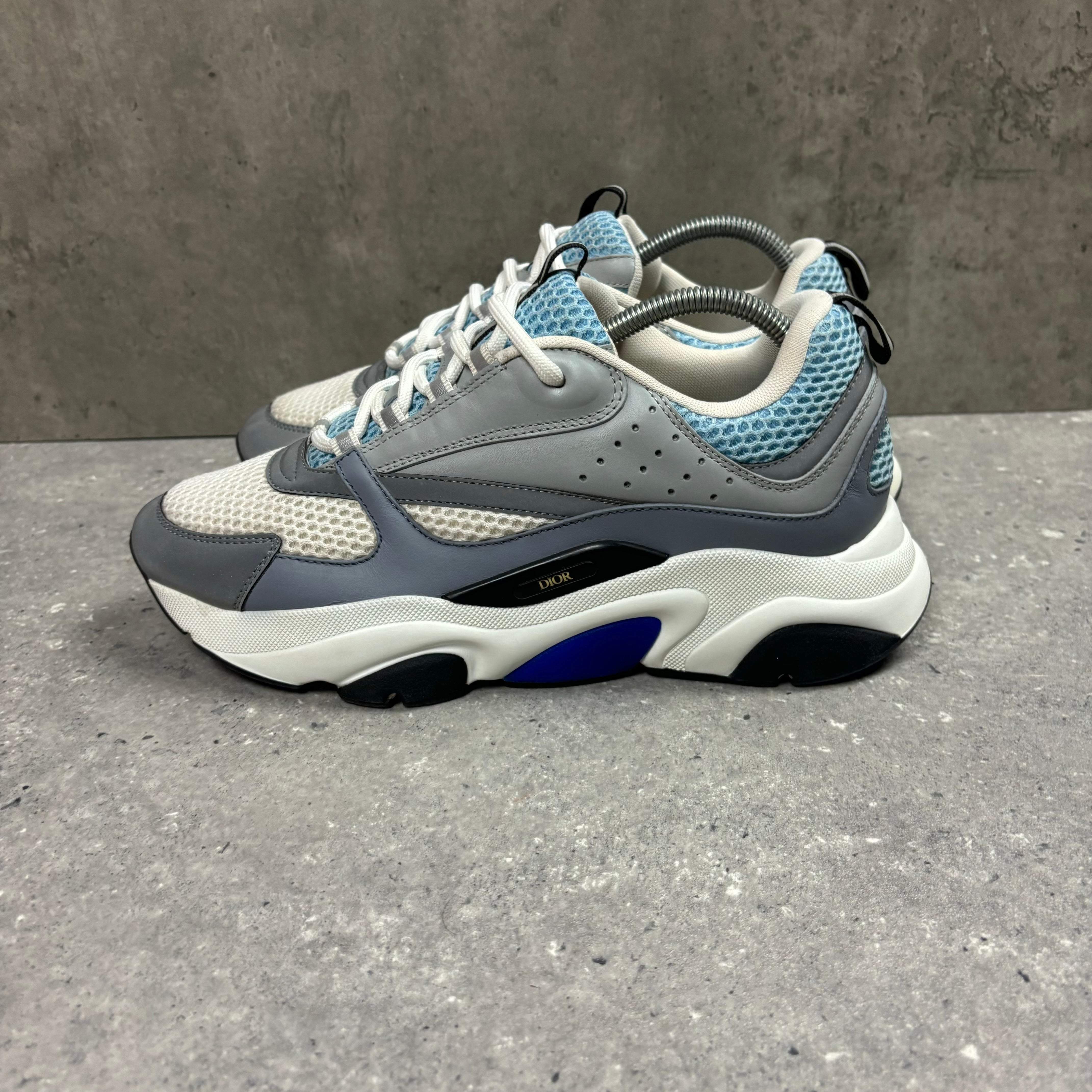 DIOR B22 BABY BLUE - (EU42 / UK8)