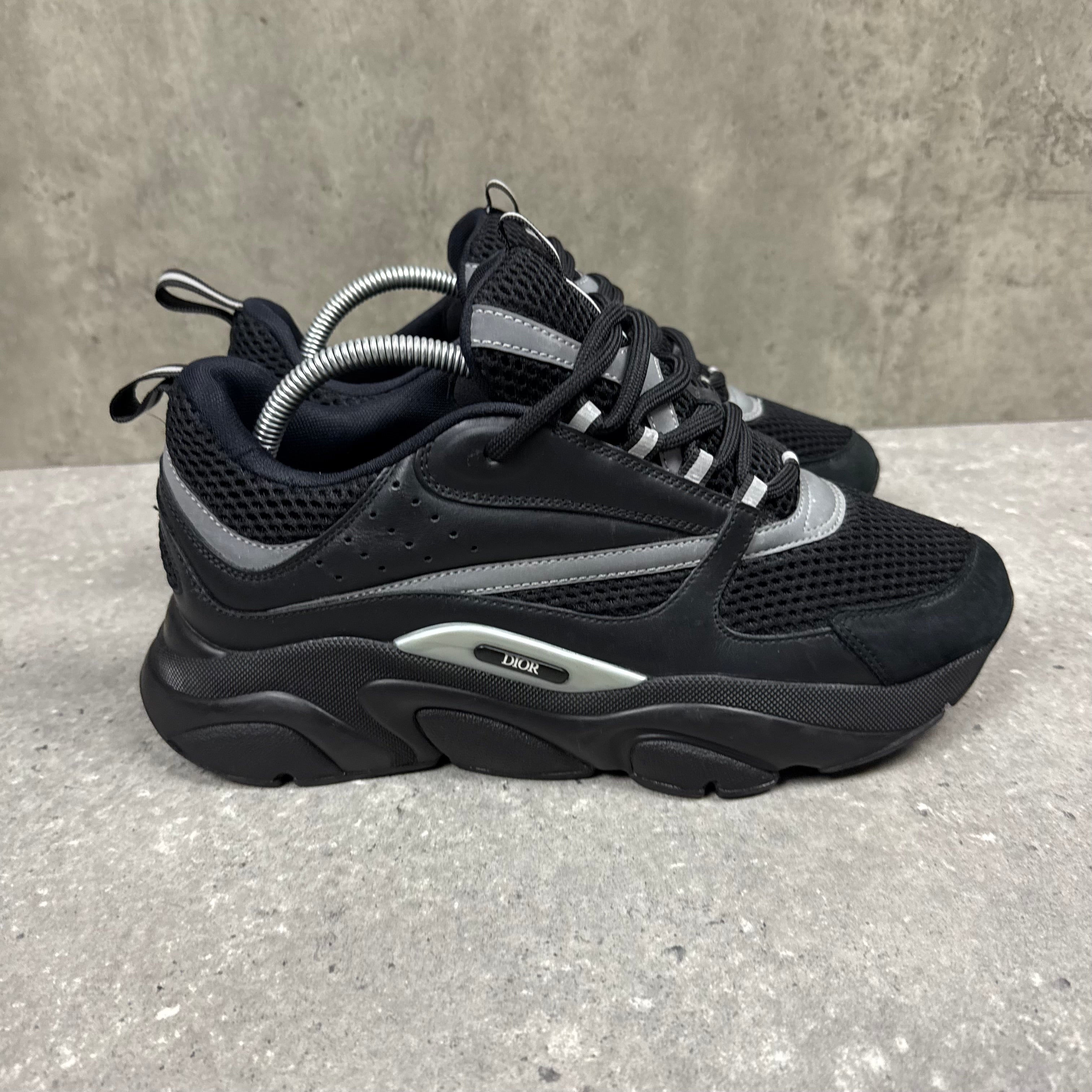 DIOR B22 BLACK - (EU42 / UK8)