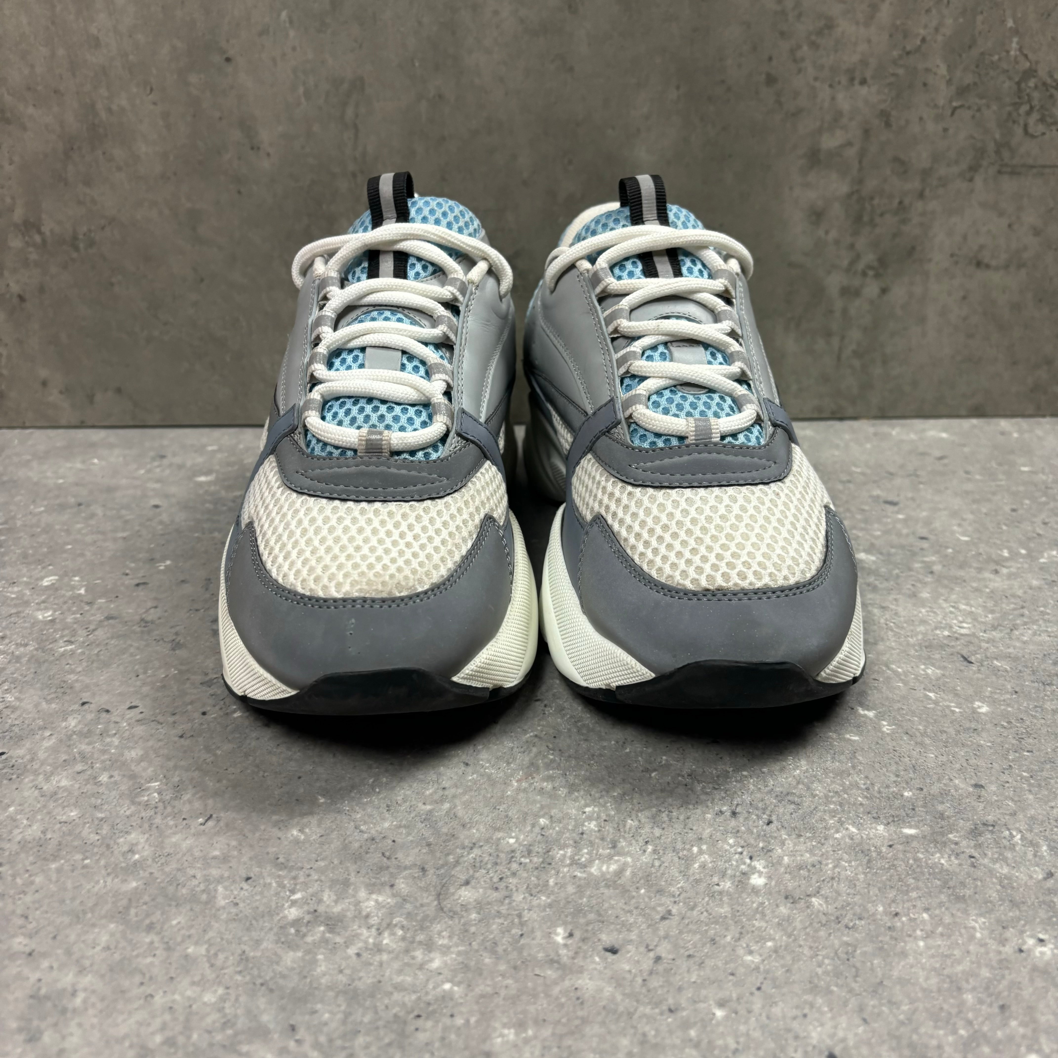 DIOR B22 BABY BLUE - (EU42 / UK8)