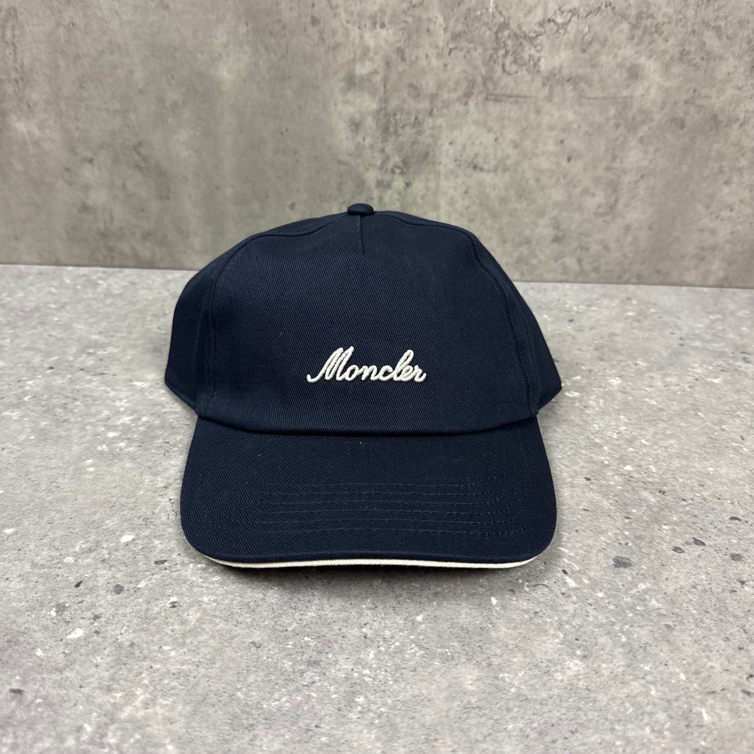 MONCLER LOGO CAP - BLACK