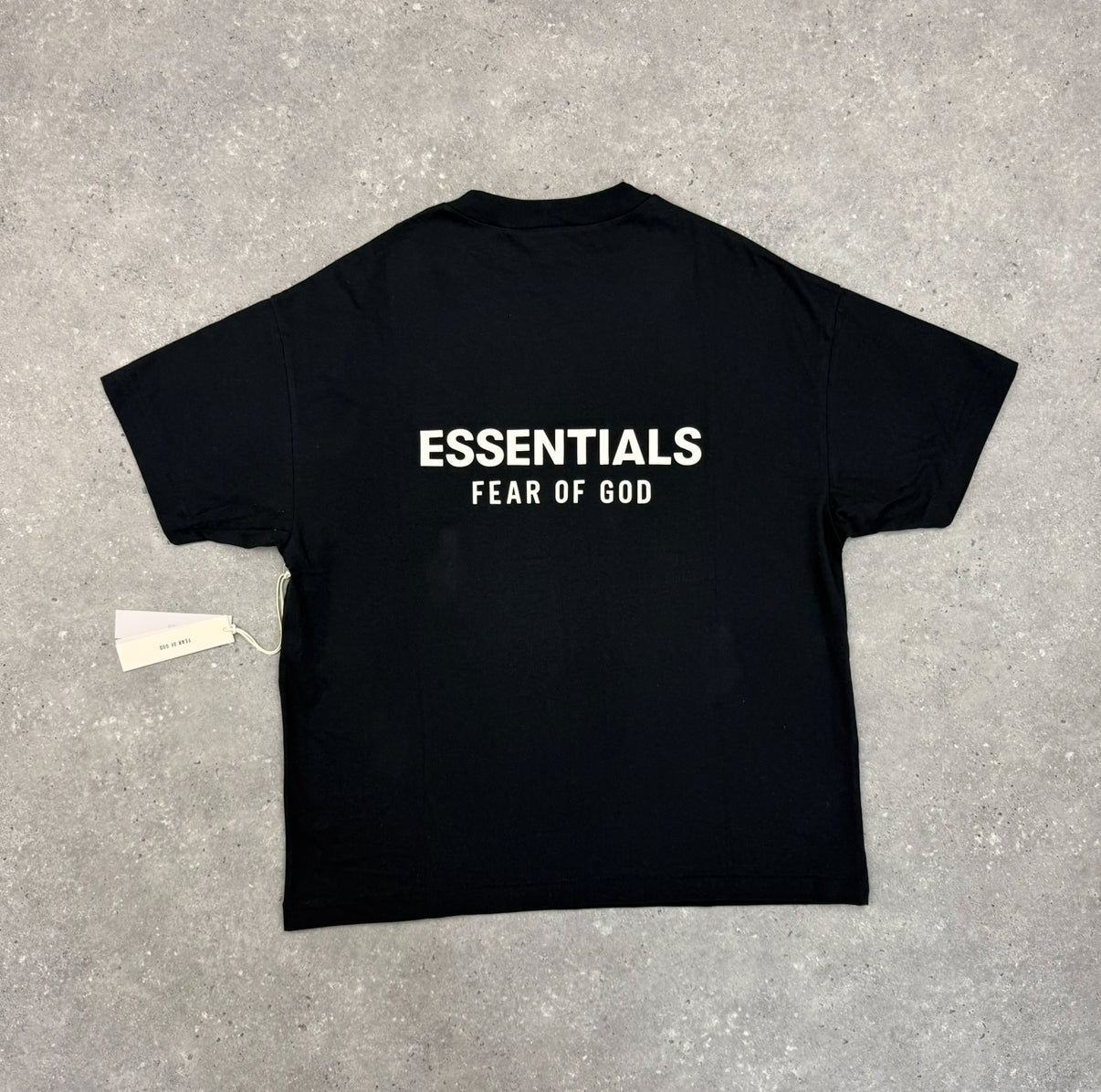 ESSENTIALS SS25 - T-SHIRT & SHORT SET - JET BLACK