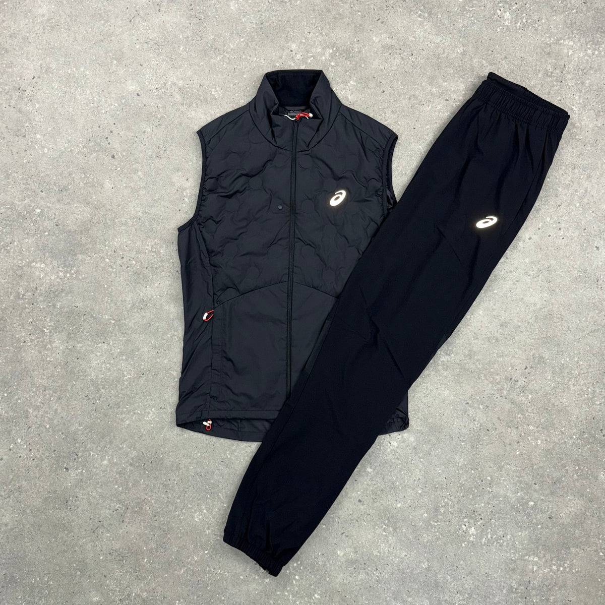 ASICS ROAD GILET & CORE WOVEN PANT SET - PERFORMANCE BLACK