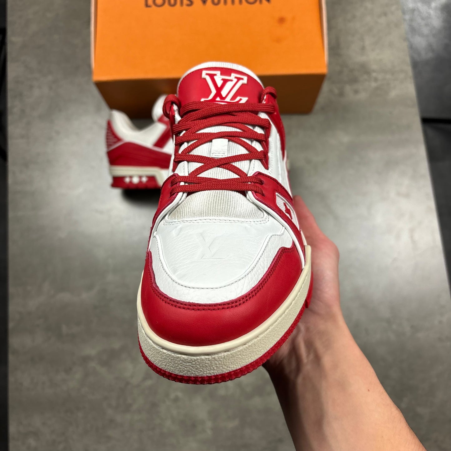 LOUIS VUITTON SNEAKERS (FITS 9)