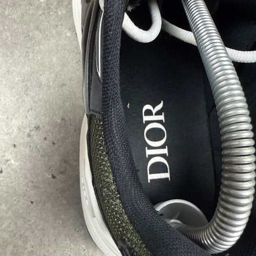 DIOR B30 KHAKI - (EU41.5 / UK7.5)