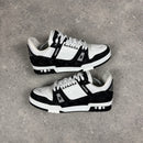 LOUIS VUITTON BLACK DENIMS - EU 42.5 (FITS UK 9.5)