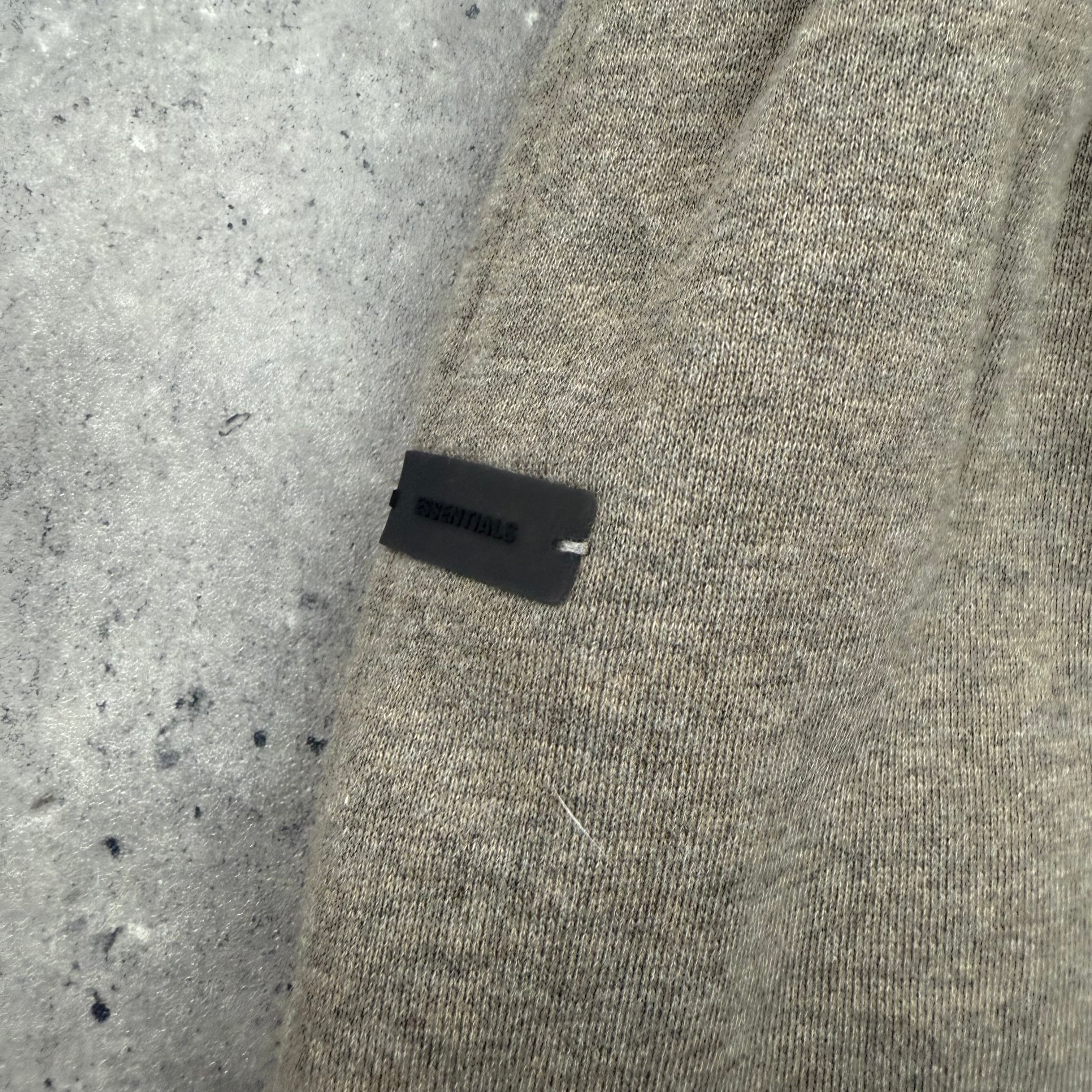 ESSENTIALS SS25 SHORTS - HEATHER GREY