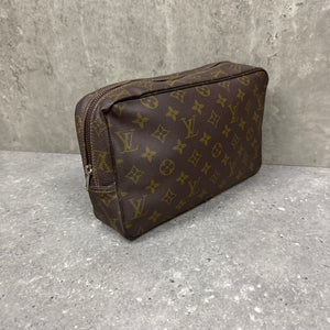 LOUIS VUITTON TOILETRY POUCH