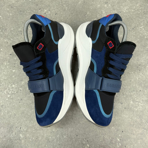 BURBERRY RAMSEY -  (EU41.5 / UK7.5)