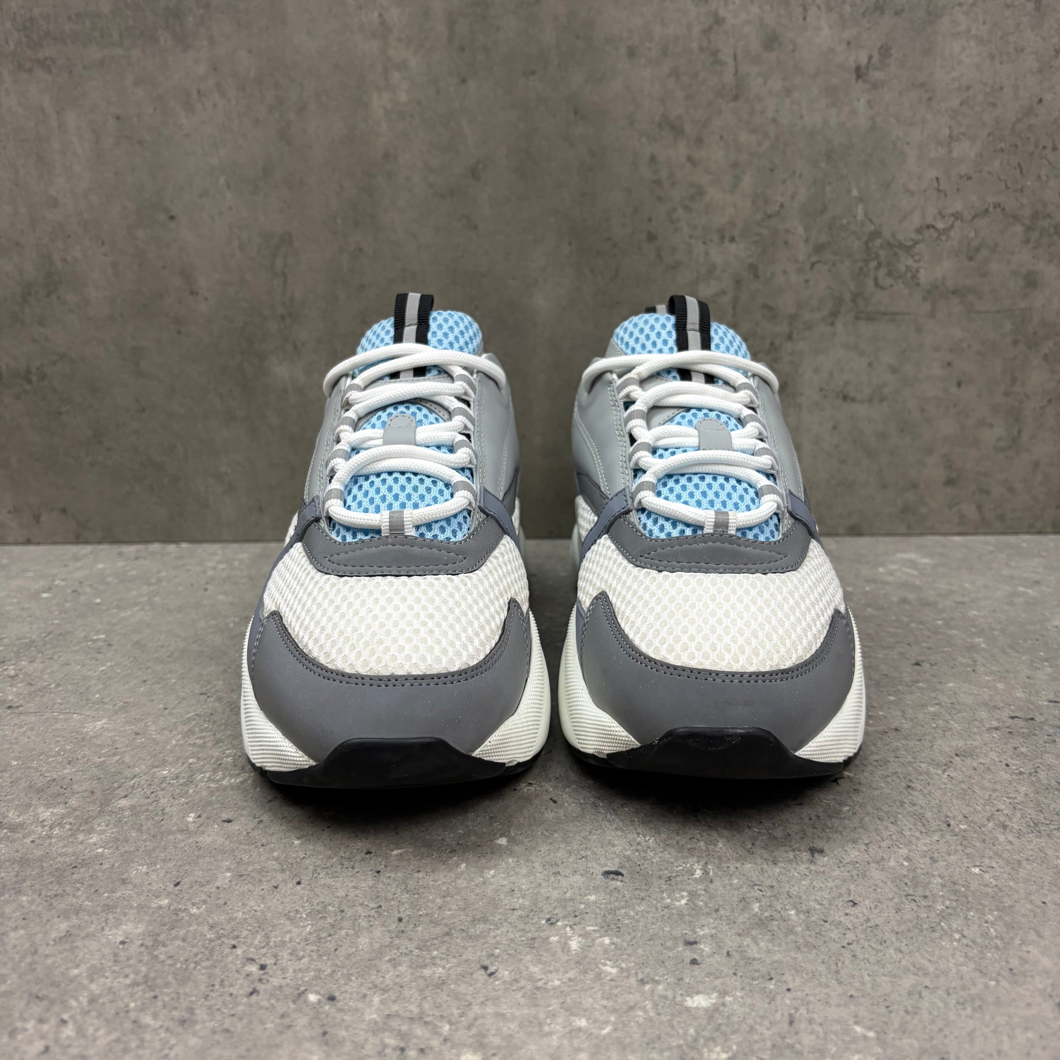 DIOR B22 WHITE/LIGHT BLUE- (EU44 / UK10)
