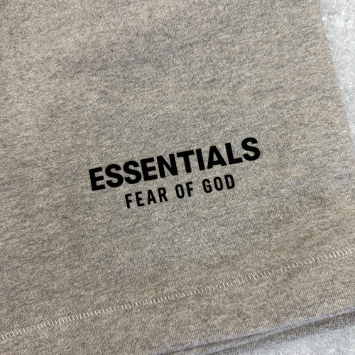 ESSENTIALS SS25 SHORTS - HEATHER GREY