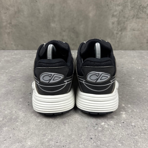 DIOR B30 BLACK/WHITE - (EU 41 / UK 7)
