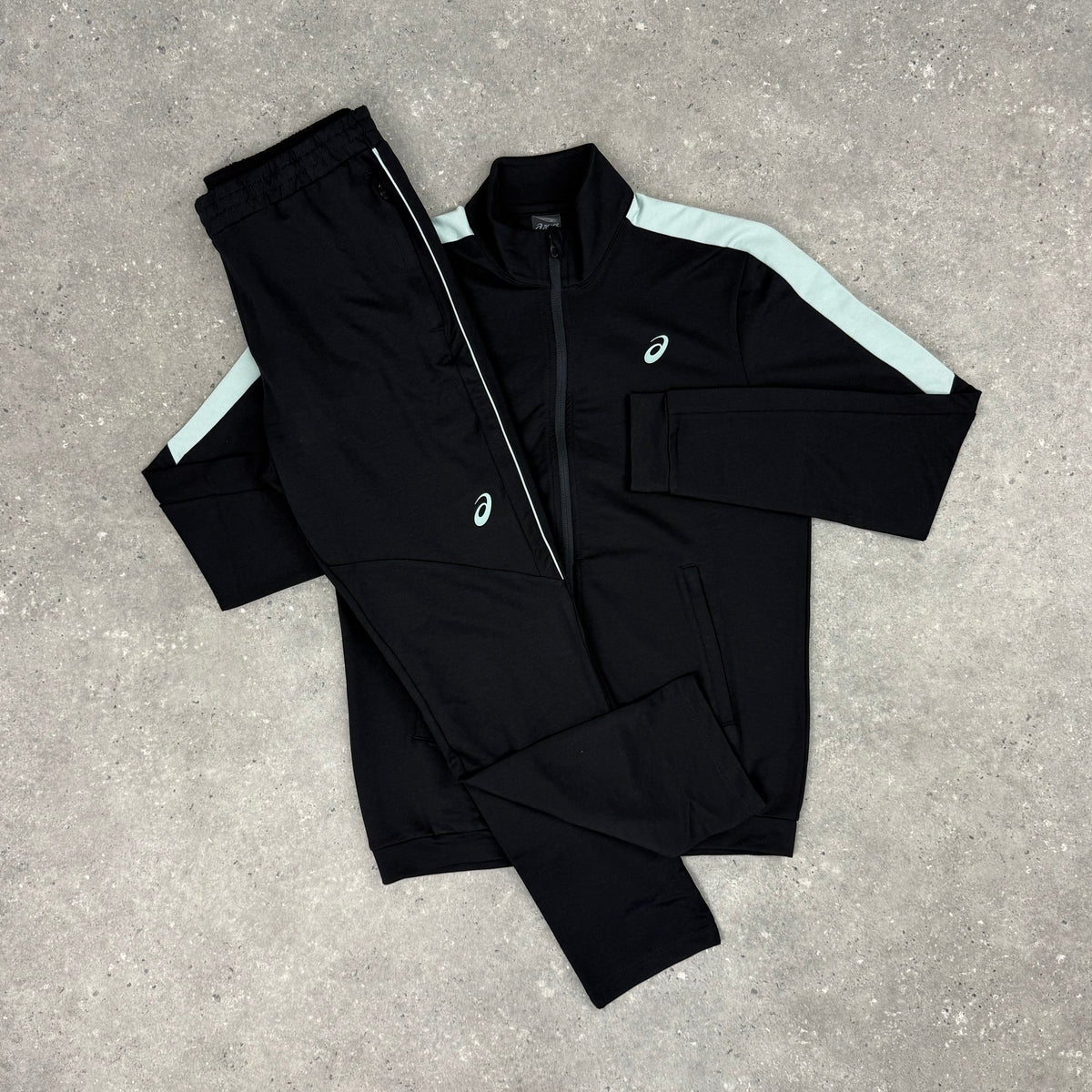 ASICS CLASSIC TRACKSUIT - BLACK