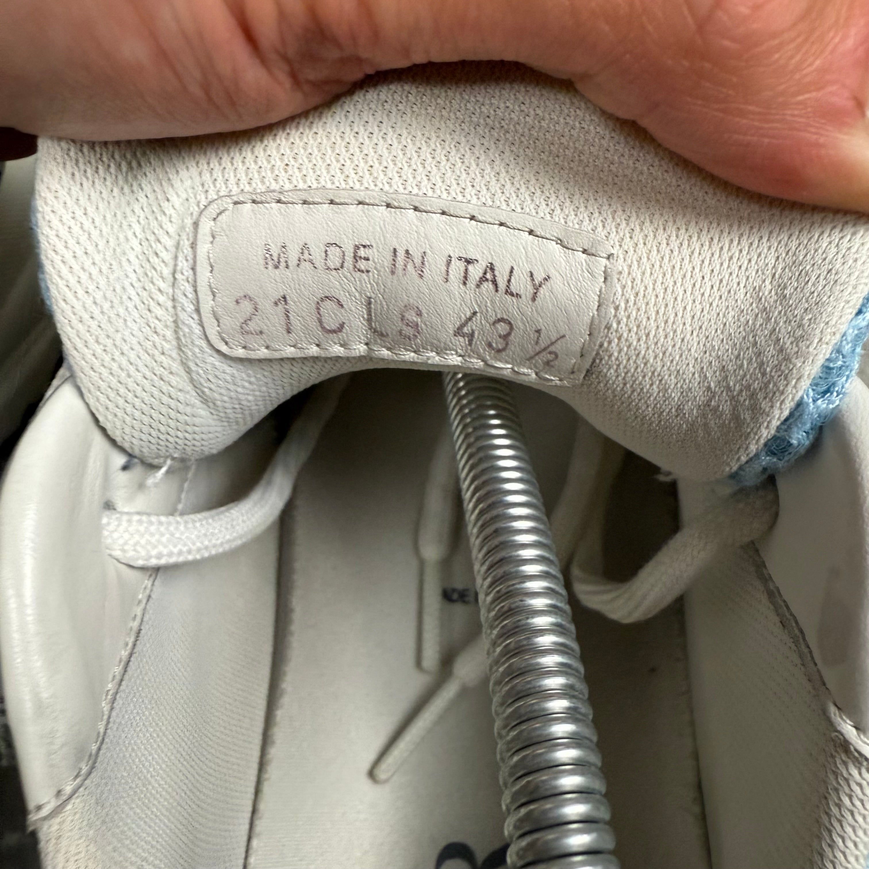 DIOR B22 BABY BLUE - (EU 43.5 / UK 9.5)