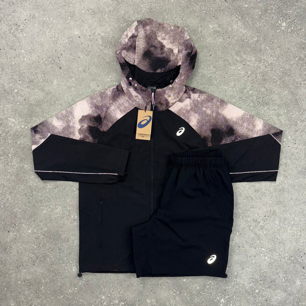 ASICS REFLECTIVE WINDRUNNER JACKET & CORE SHORT SET - BLACK