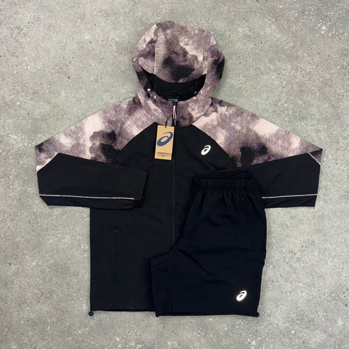 ASICS REFLECTIVE WINDRUNNER JACKET & CORE SHORT SET - BLACK