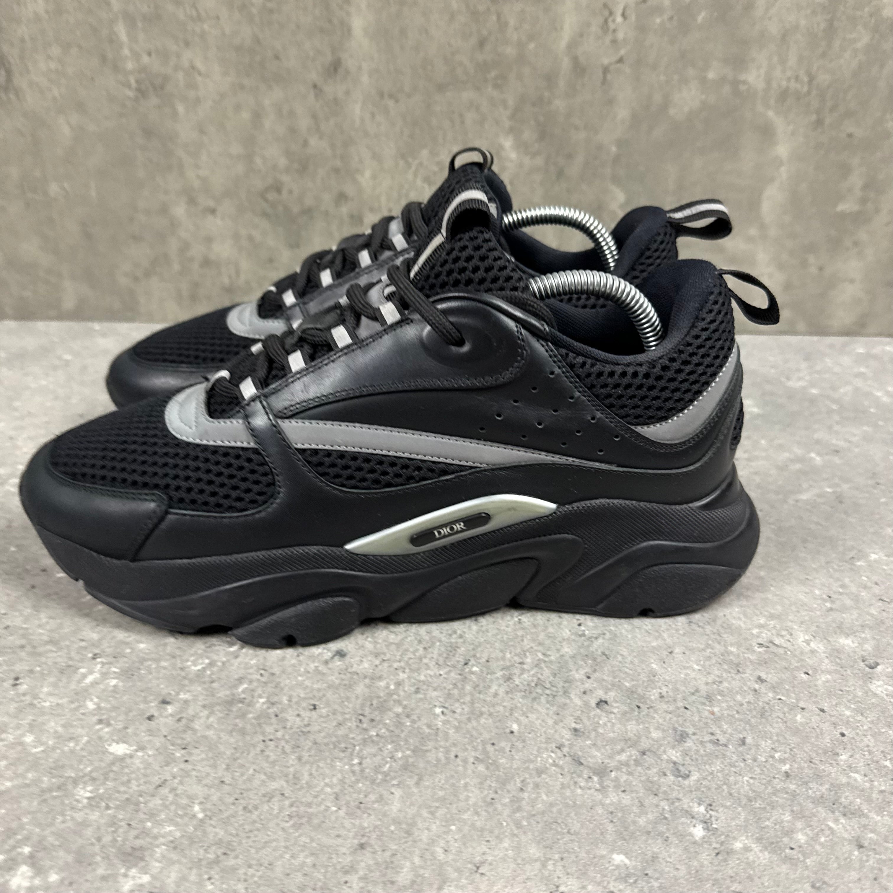 DIOR B22 BLACK - (EU42 / UK8)