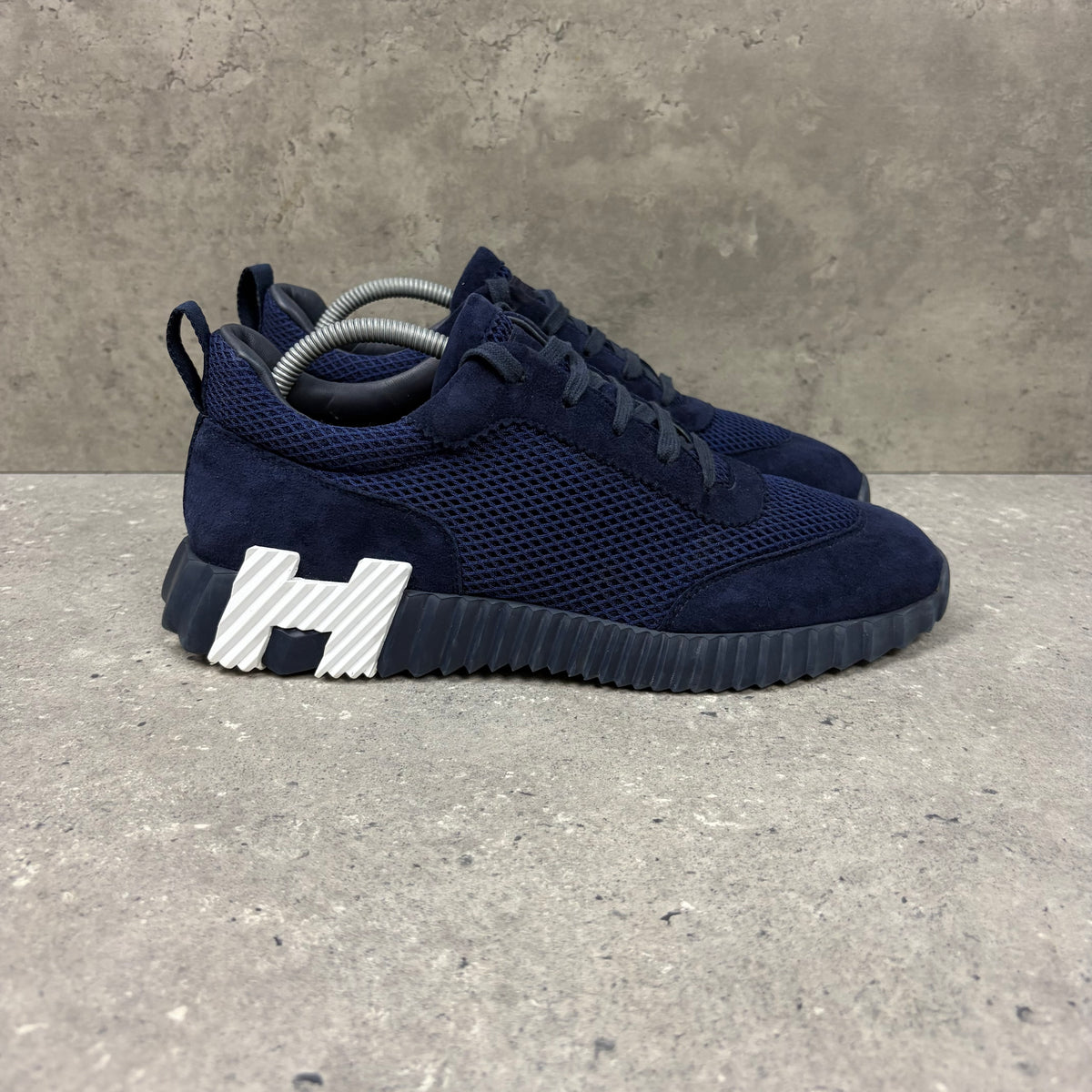 HERMES BOUNCING NAVY - (EU42 / UK8)