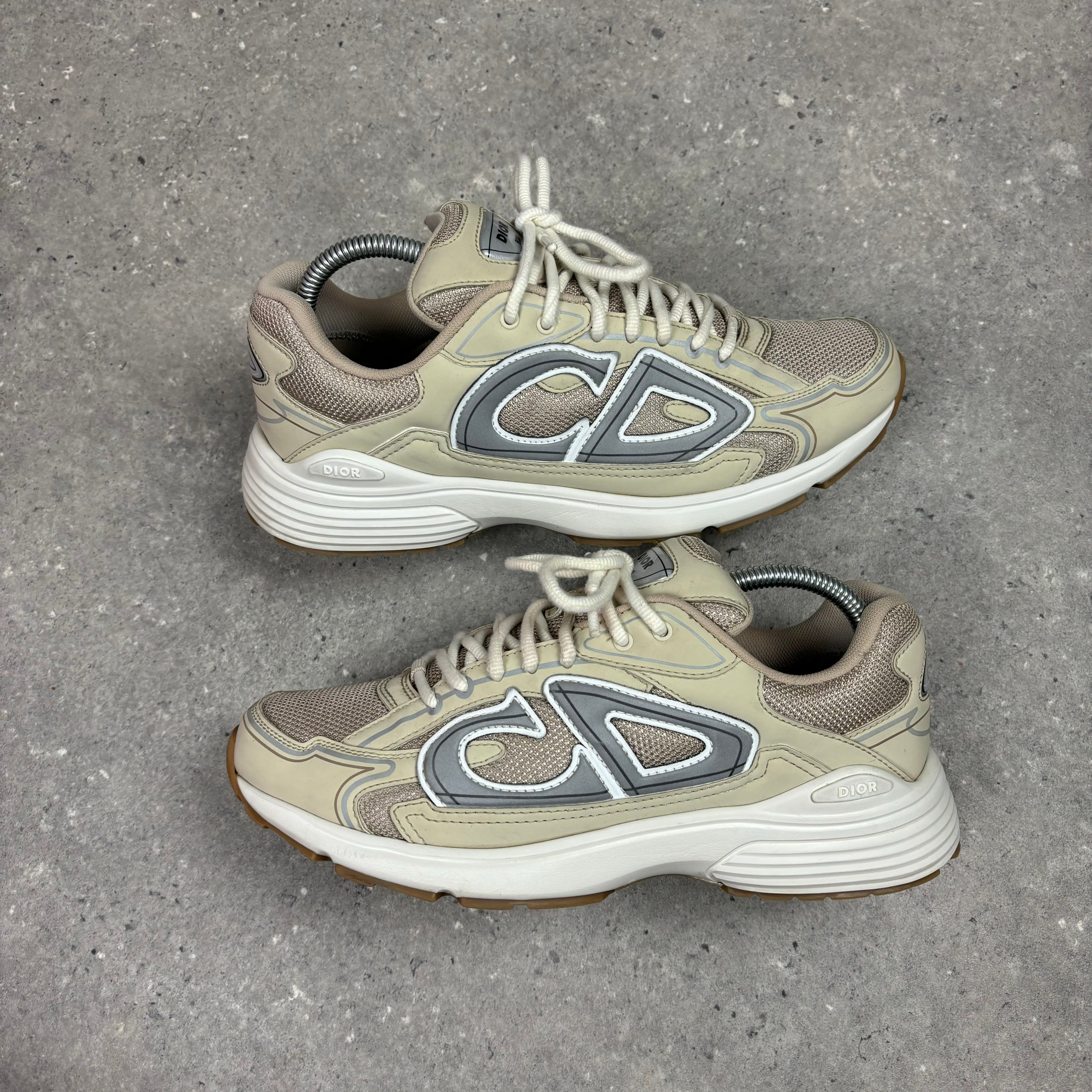 DIOR B30 BEIGE - (EU 41 / UK 7)