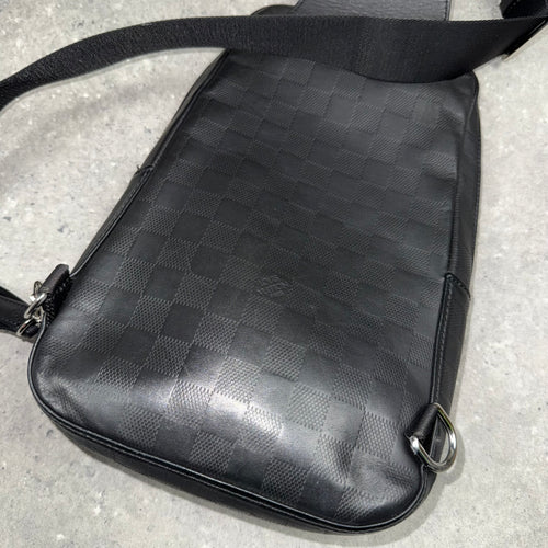 LOUIS VUITTON SLING BAG