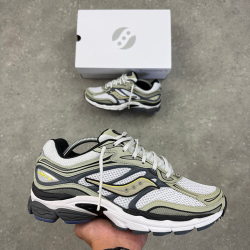 SAUCONY OMNI PRO GRID 9 - WHITE / GOLD
