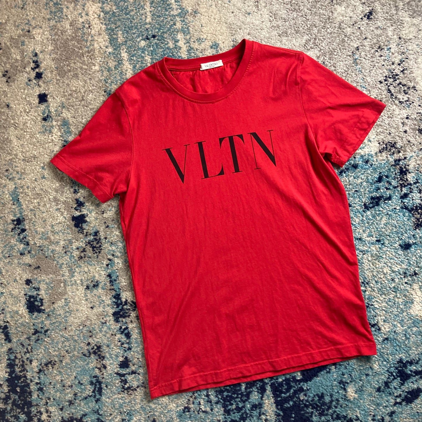 VLTN T-SHIRT RED (FITS S/M)