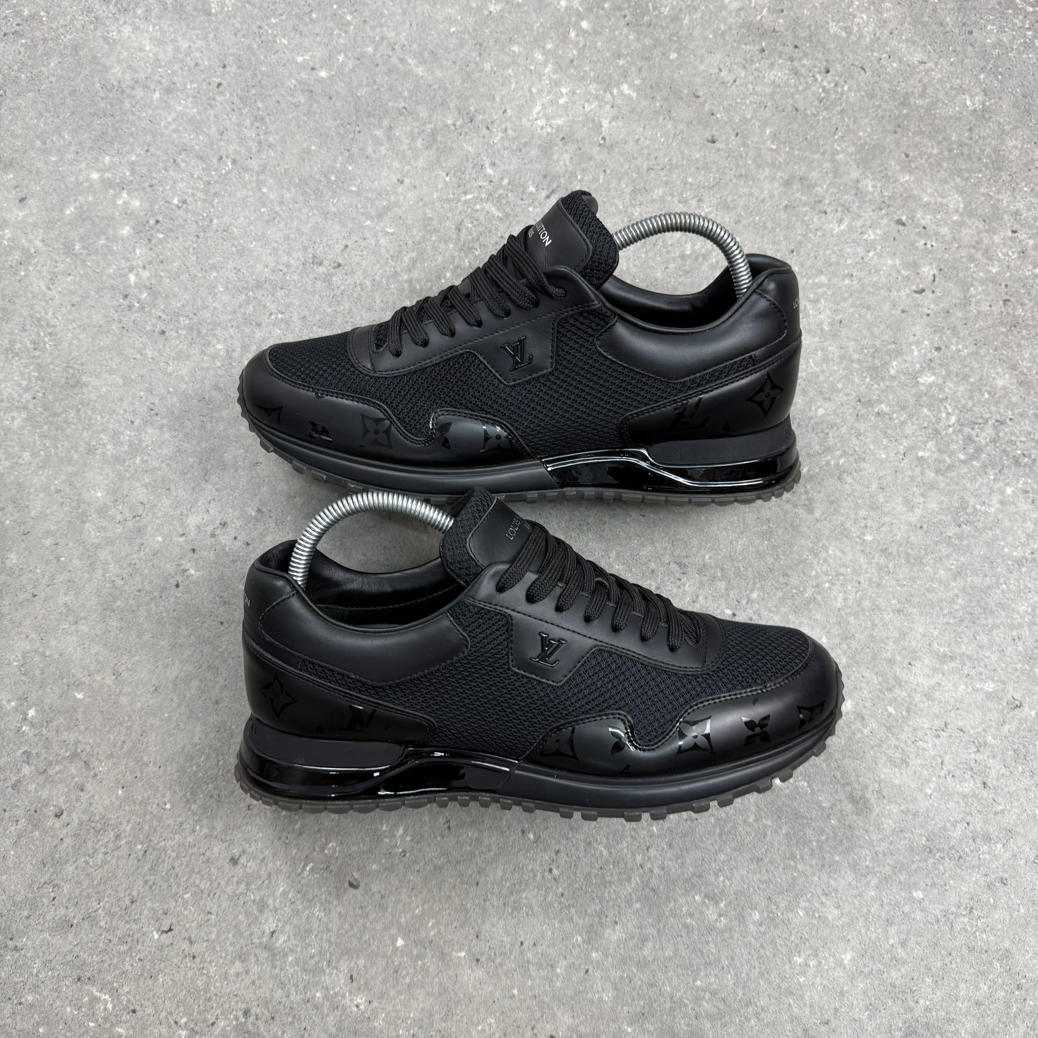 LOUIS VUITTON RUNAWAYS BLACK -  (EU41 / UK7)
