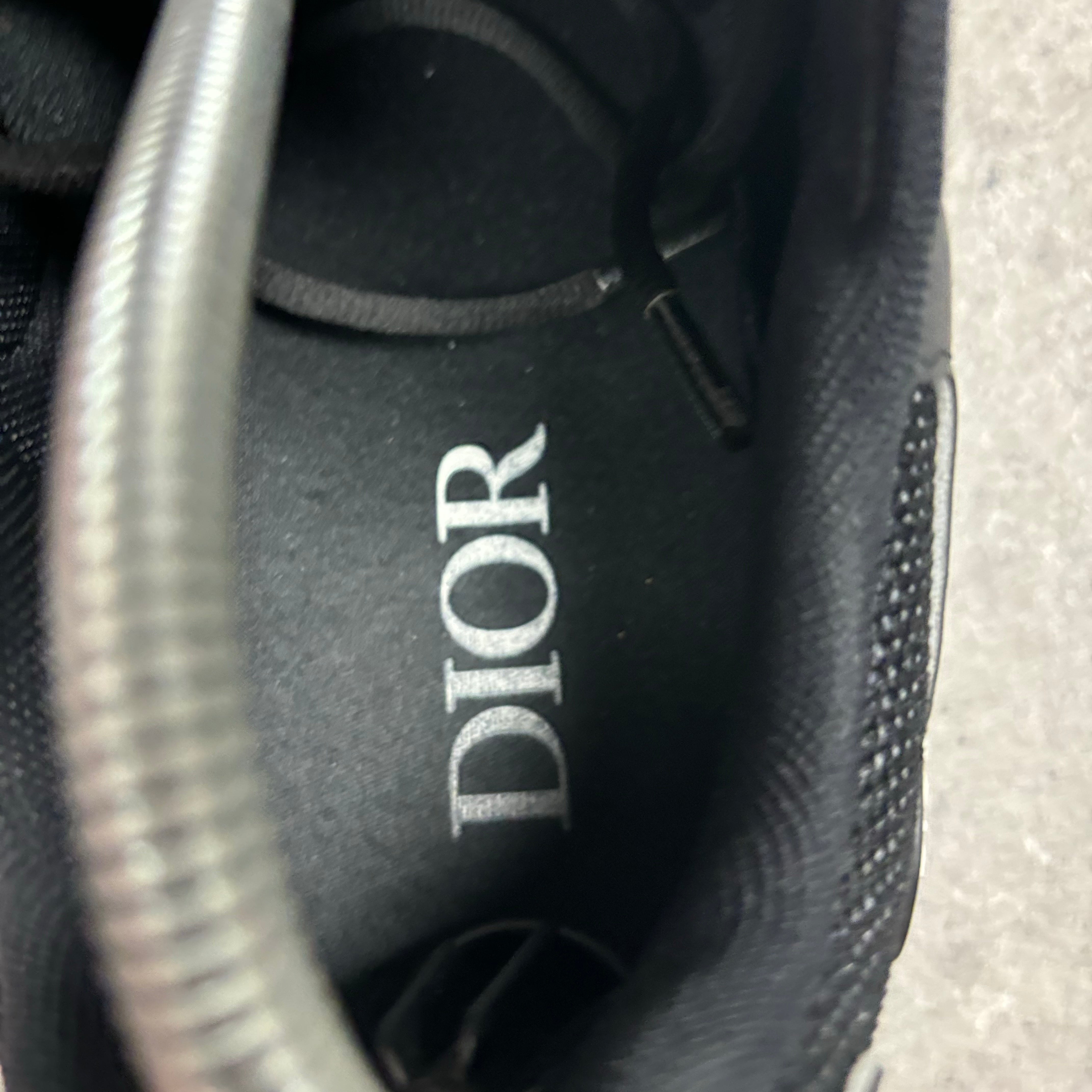 DIOR B30 BLACK - (EU 42 / UK 8)