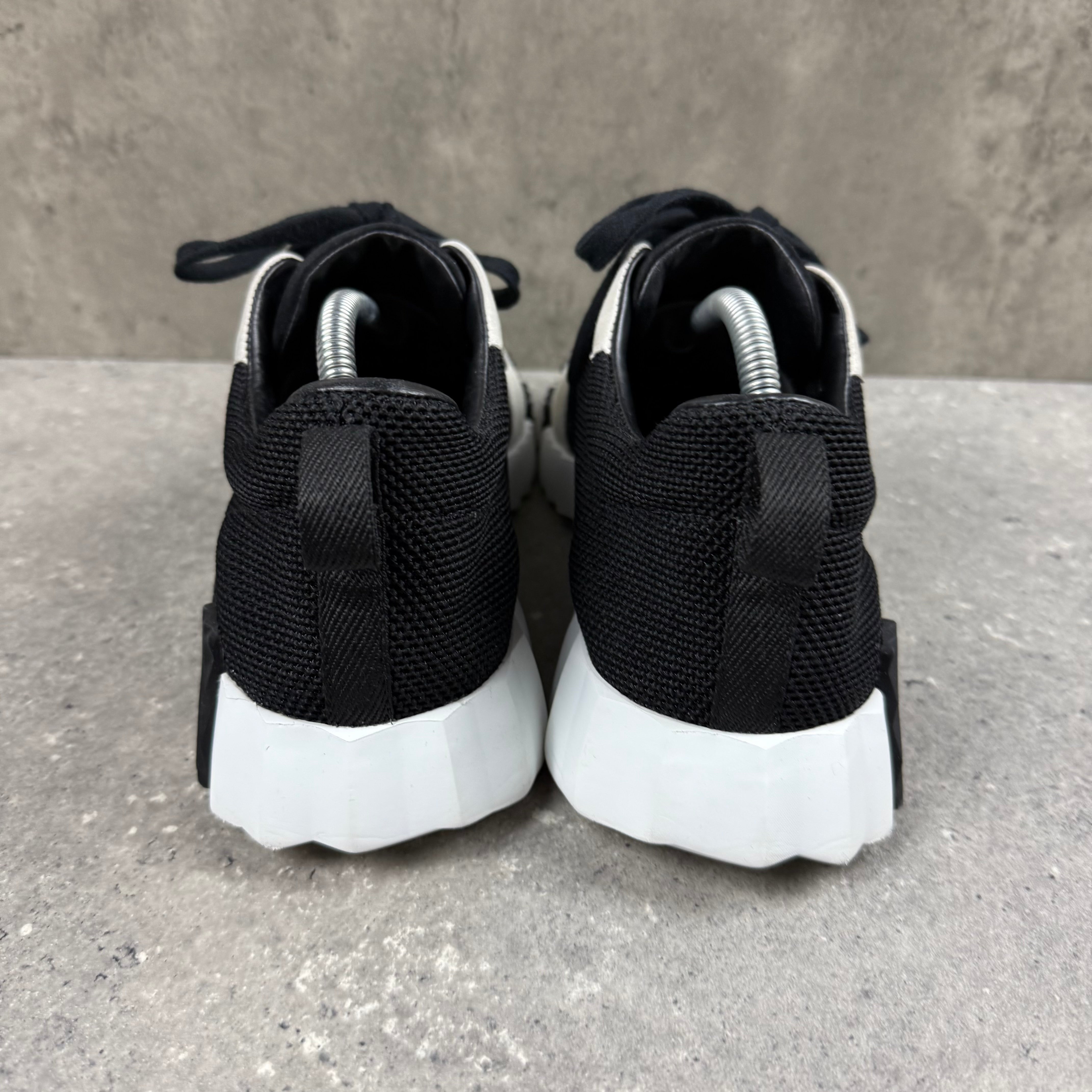 HERMES BOUNCING BLACK/CREAM - (EU42 / UK8)