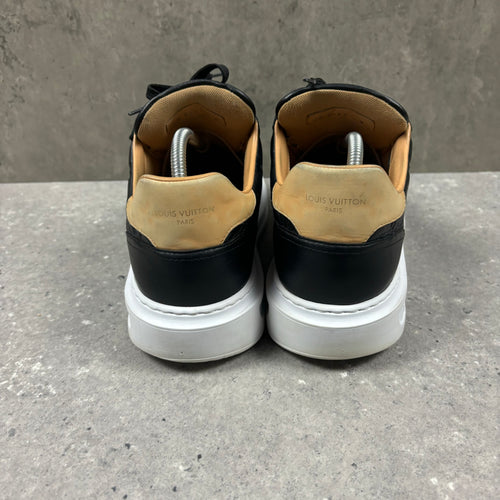 LOUIS VUITTON BEVERLY HILLS - EU 42 (FITS UK 9)
