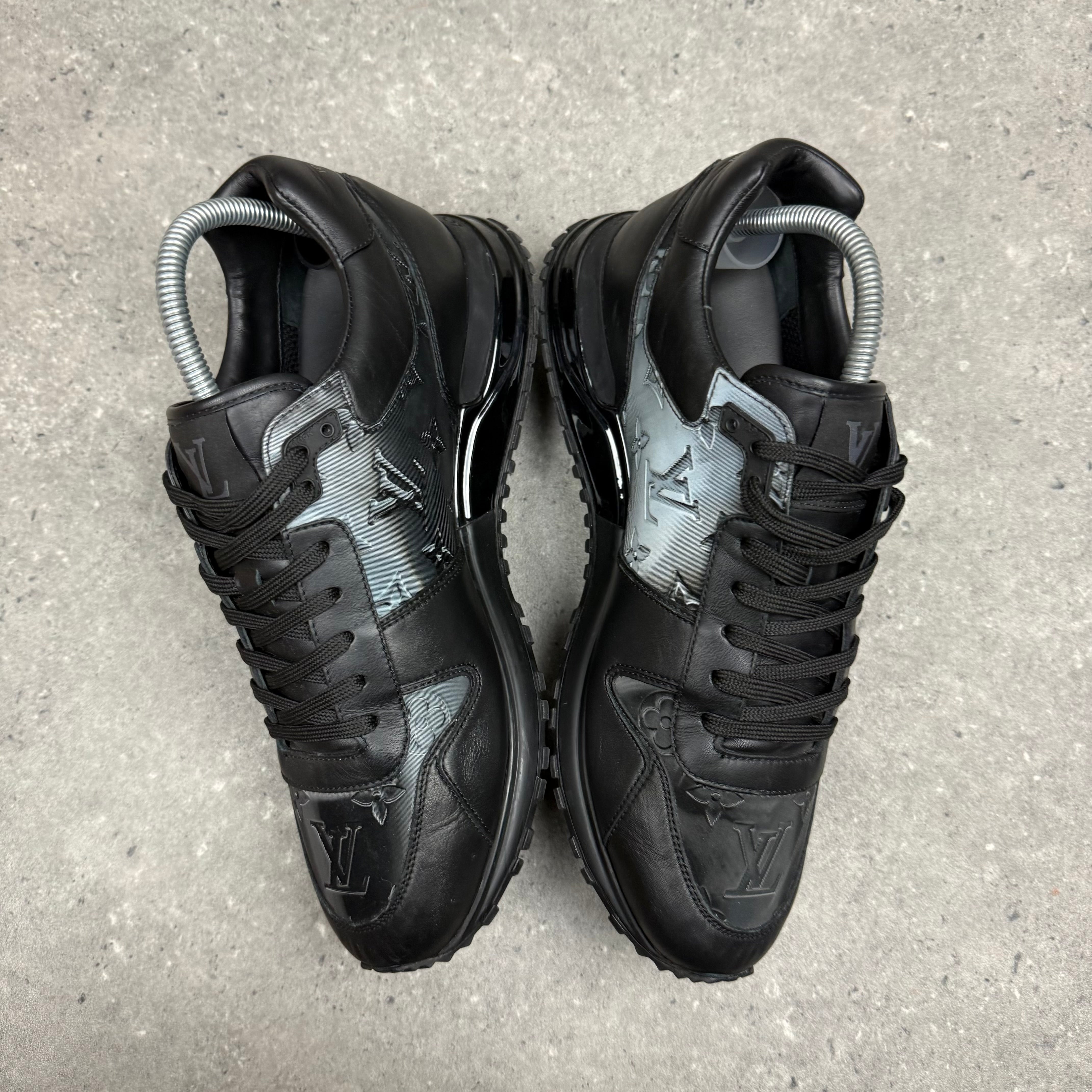 LOUIS VUITTON RUNAWAYS BLACK - EU41 (FITS UK 8)