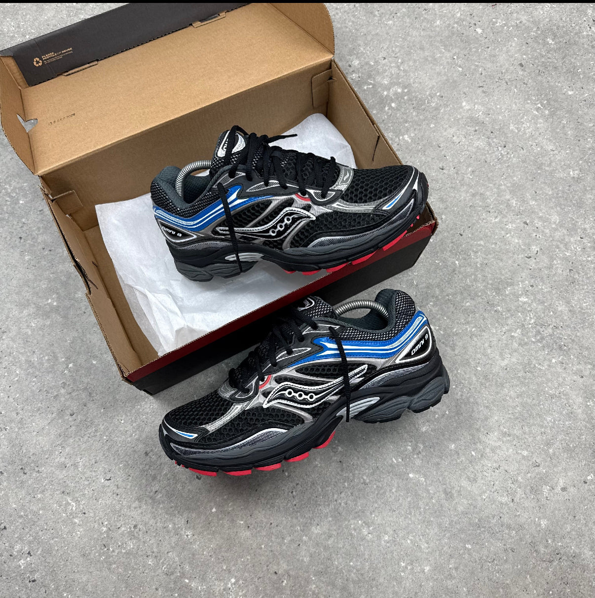 SAUCONY OMNI PRO GRID 9 - BLACK MULTI (NO BOX )
