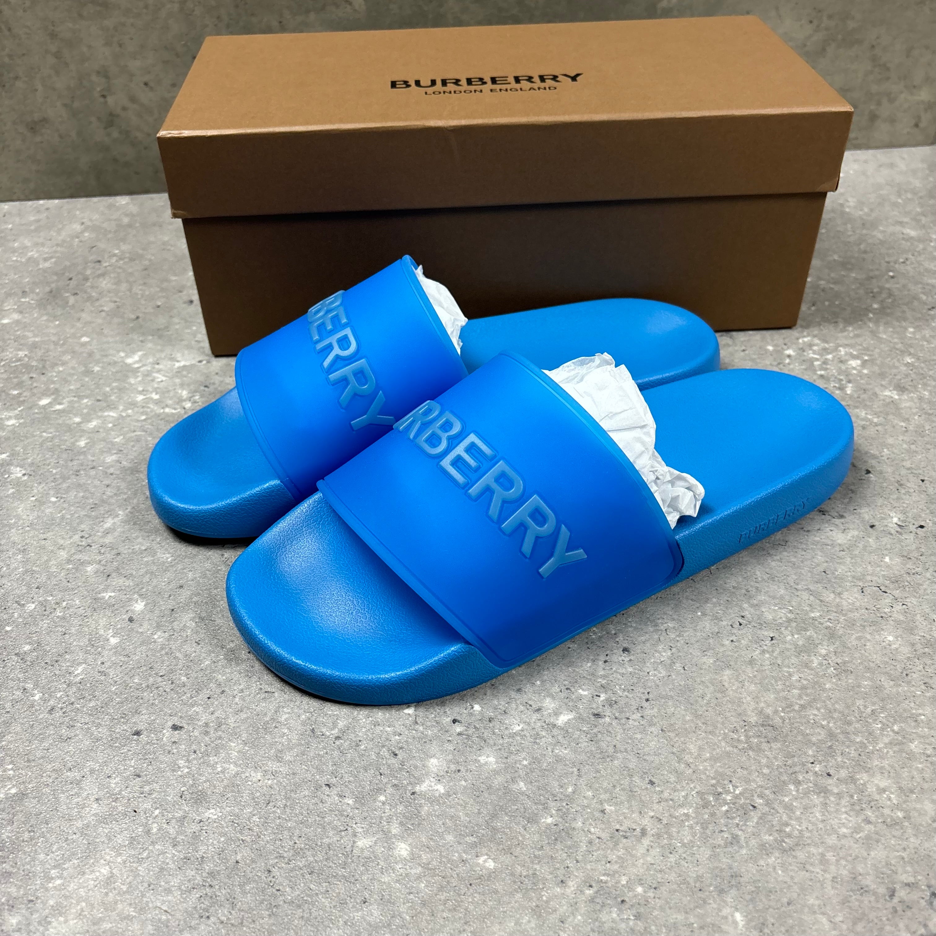 BURBERRY SLIDES - EU43 / UK9