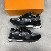 LOUIS VUITTON RUNAWAYS BLACK - EU 43.5 (FITS UK 10.5)
