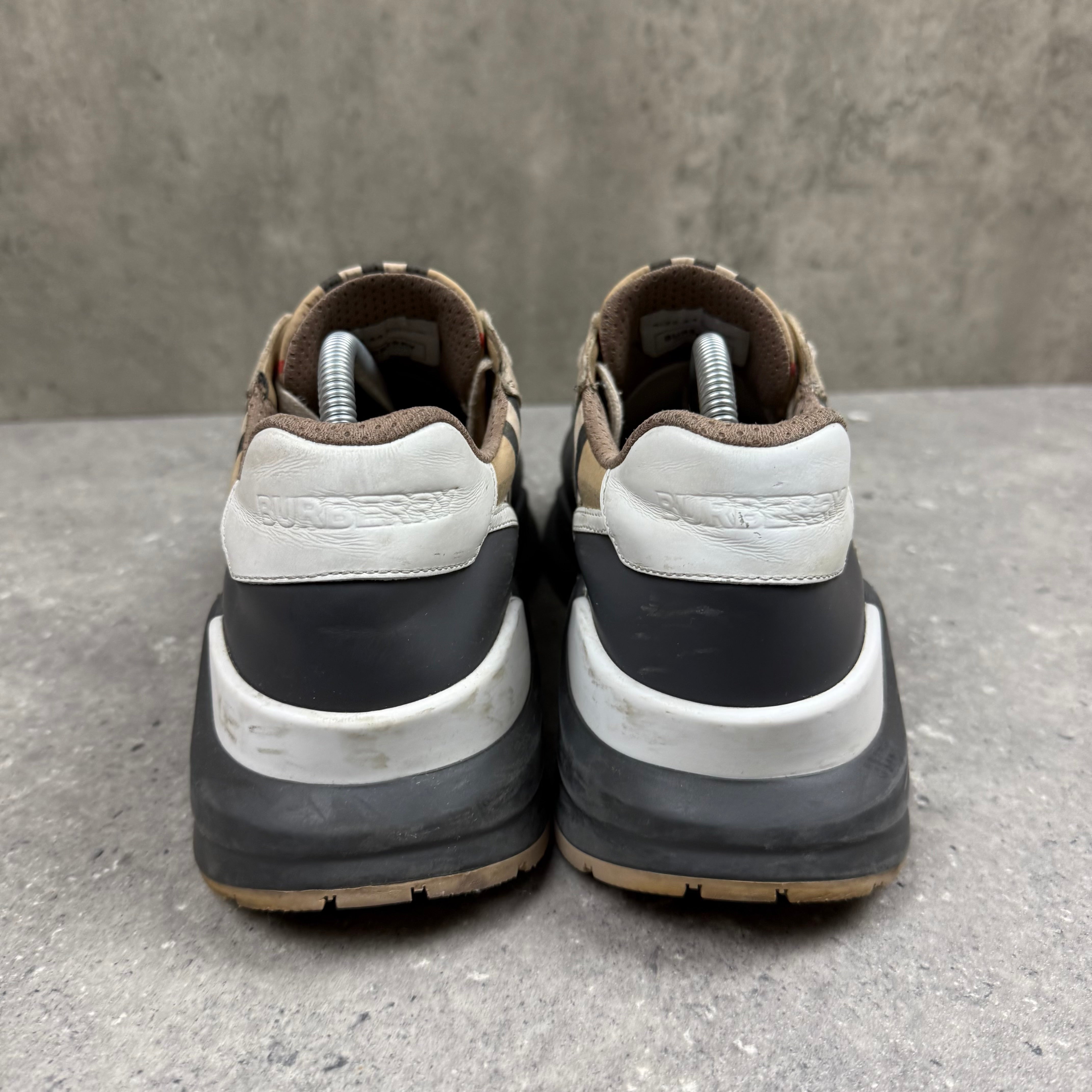 BURBERRY RAMSEY -  (EU44 / UK10)