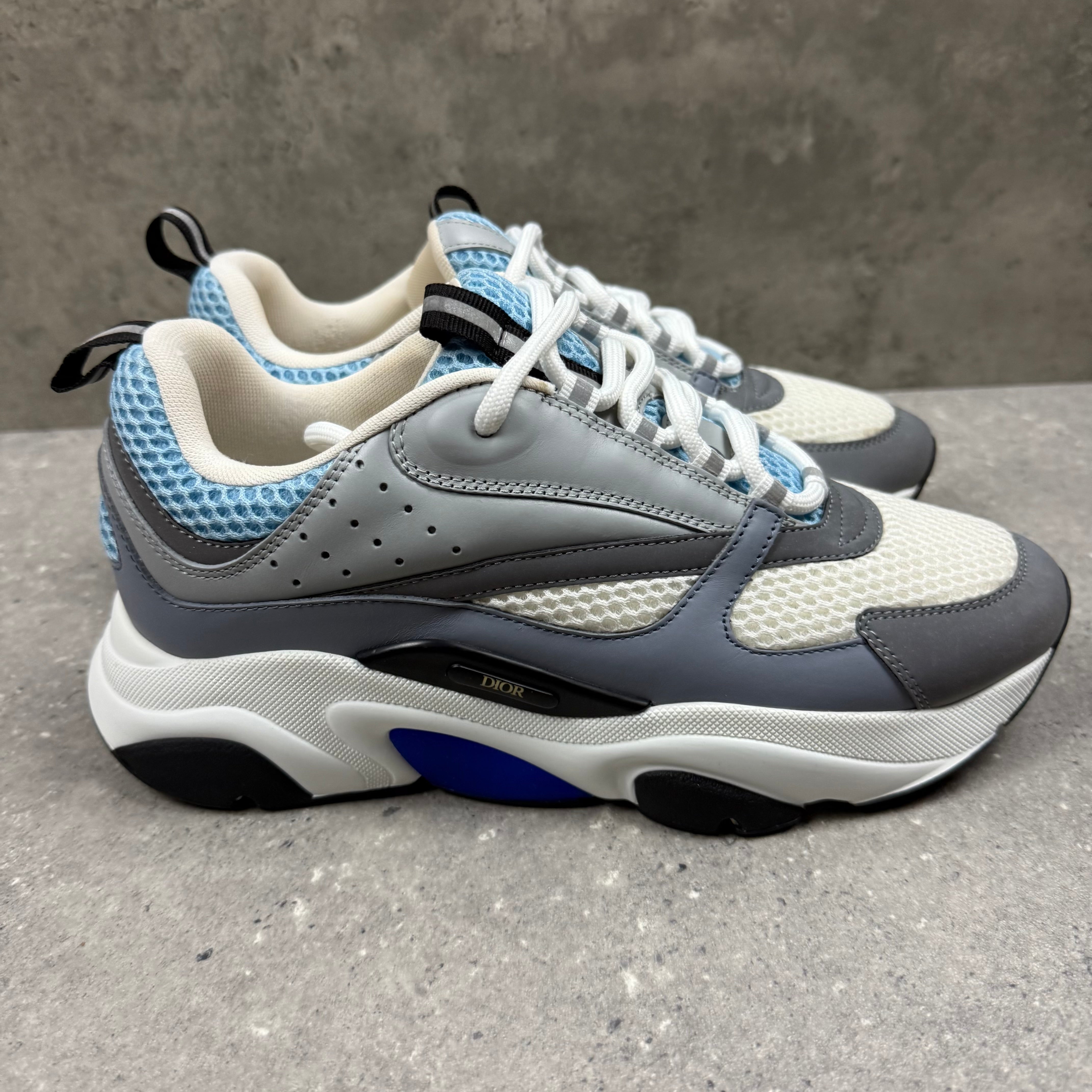 DIOR B22 BABY BLUE - (EU 41 / UK 7)