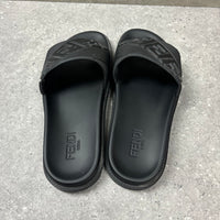 FENDI SLIDERS EU41 (FITS UK 8)